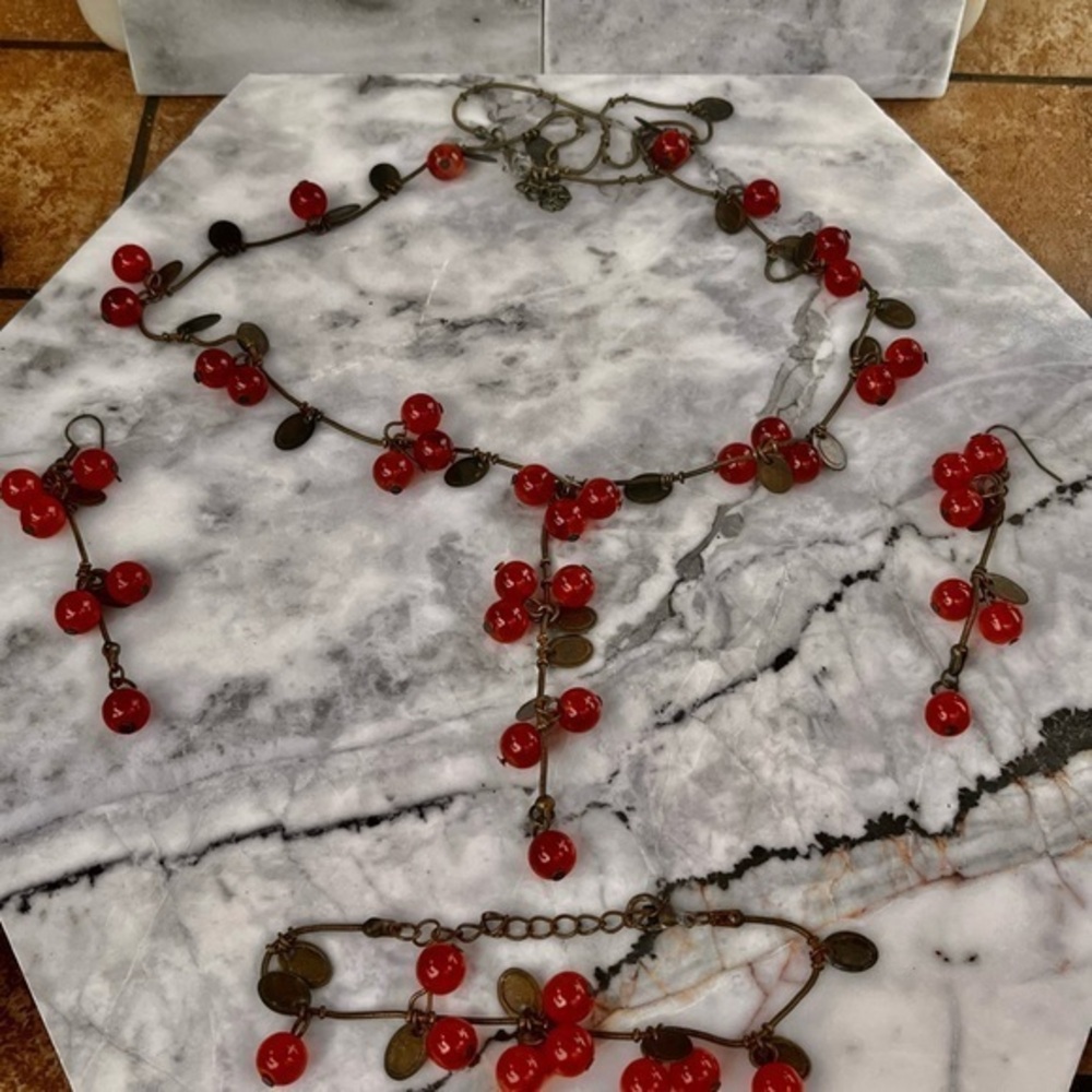 Red glass Currant Miniblings 29 1/2in Bronze Ladies Necklace Berries set